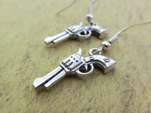 Pistolen Ohrringe Wester Colt Knarre